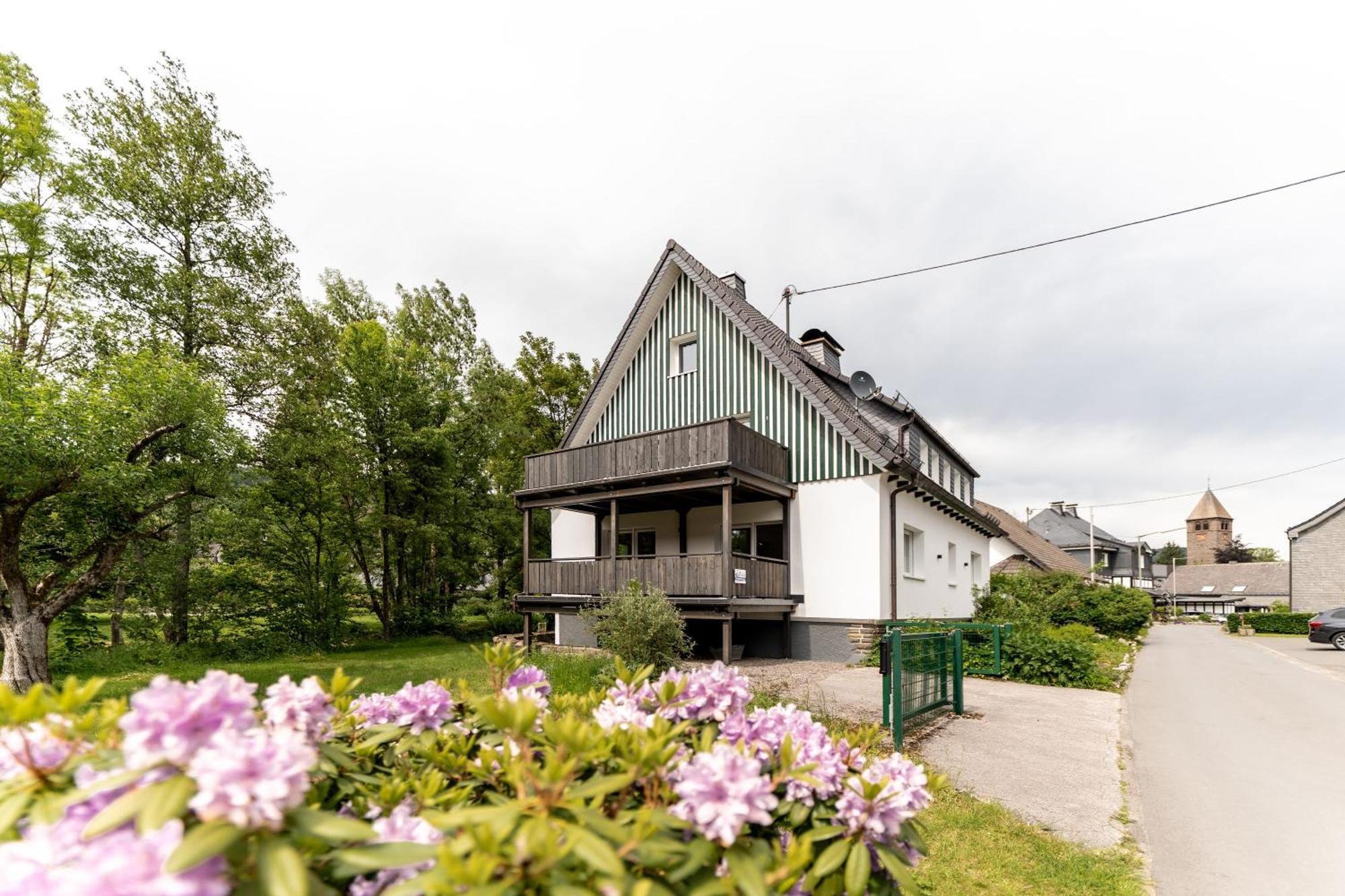 Ferienwohnung Haus An Der Lenne Lennestadt Buitenkant foto